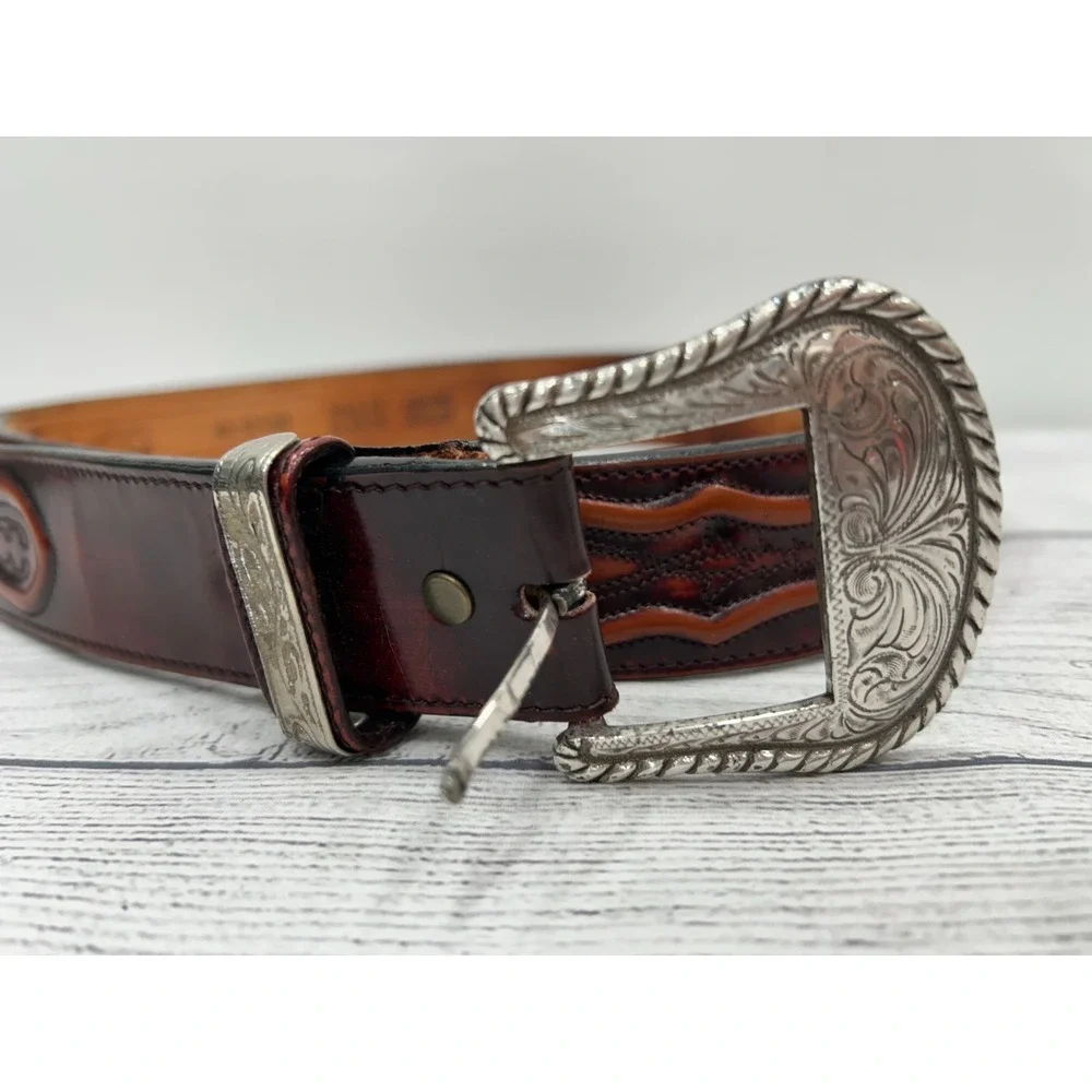 Leegin Tooled Design Concho Brown Leather Silver Buckle‎ Western Belt Size 40